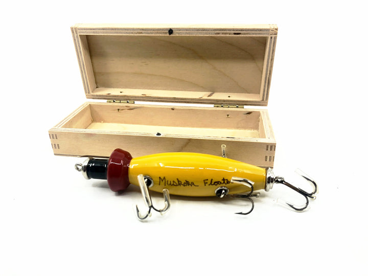 Mother Nature Lure Muskoka Floater Color w/Box - 2001