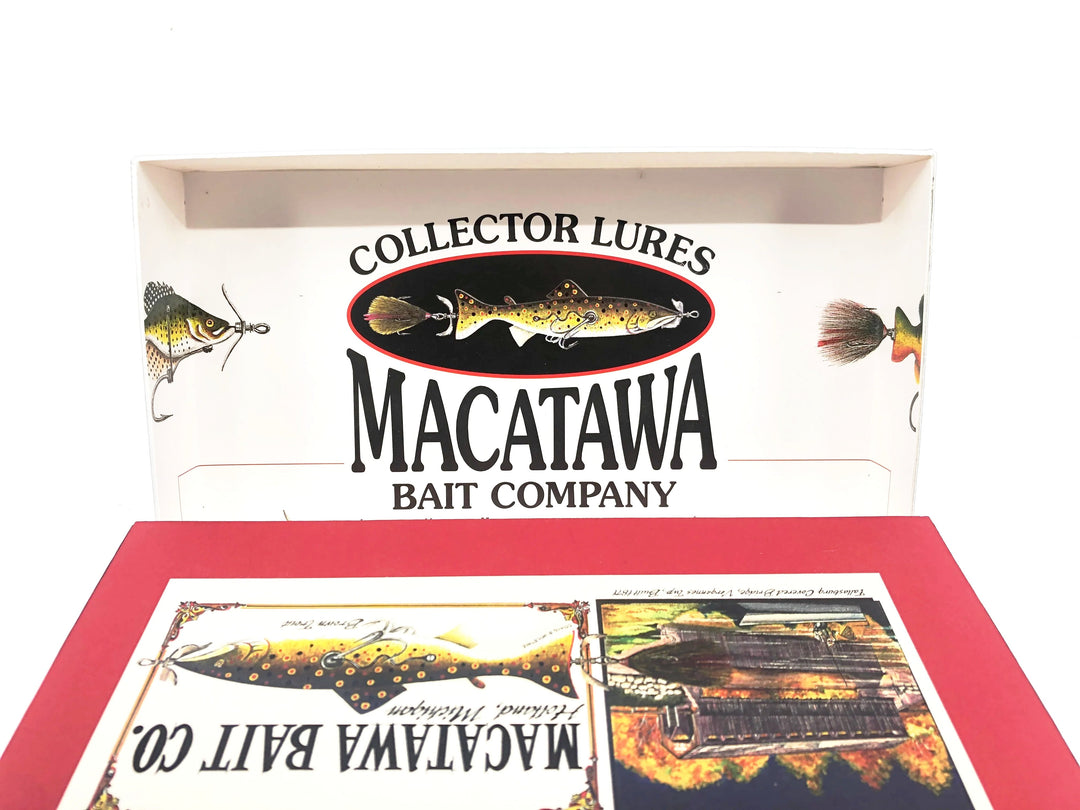 Macatawa Bait Co. Muskie Flying Hellgrammite Lure w/ Box