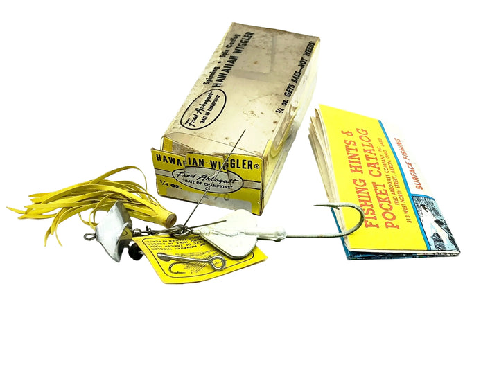 Arbogast Hawaiian Wiggler Sputter Fuss #2 1/2, 270 1/4oz, #06 Frog/White Belly Color w/Box & Catalog
