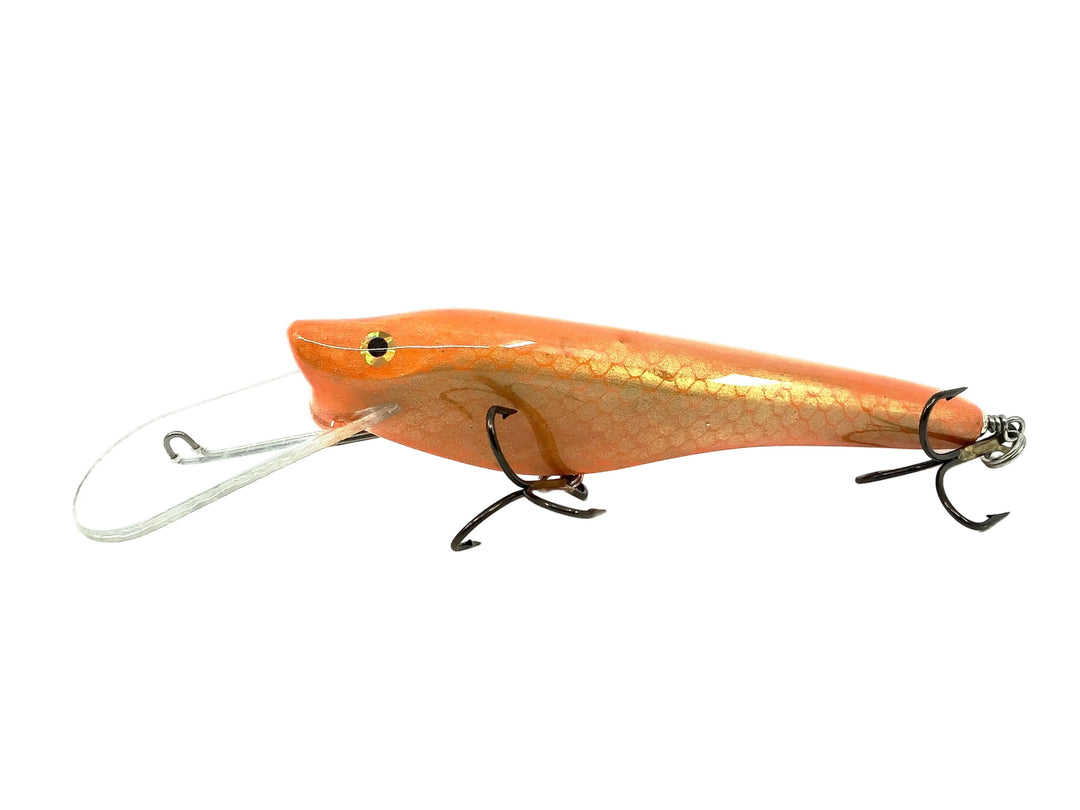 Avenger Musky Diving Crankbait, Goldfish Scale Color