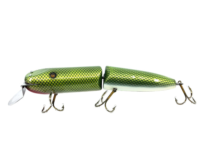 Musky Dan (XXX Lures) Giant Vamp 12", Green Scale Color