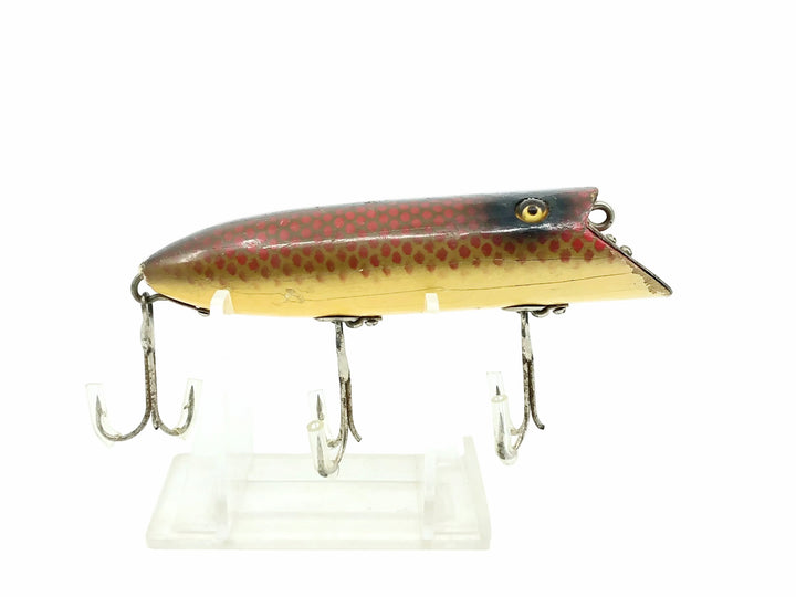 Heddon Basser 8500, 9H Red Scale Color, L-Rig Hardware