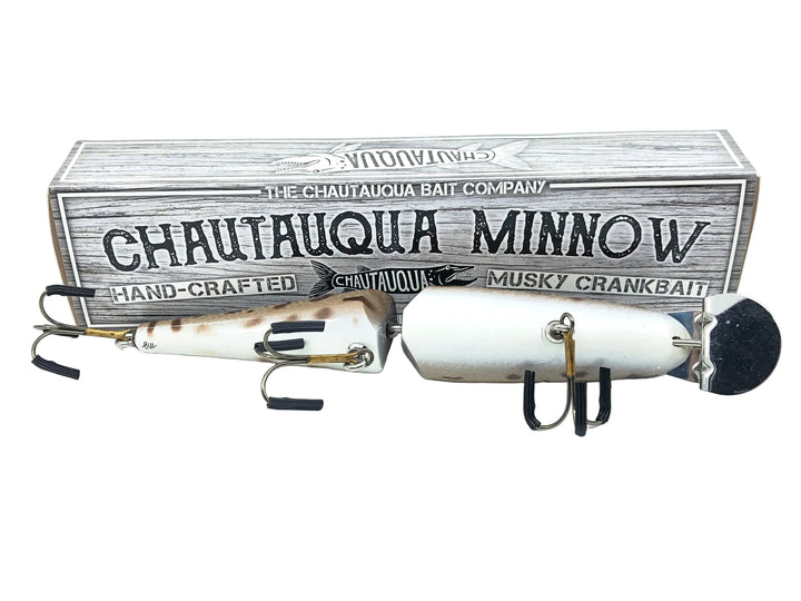 Jointed Chautauqua 8" Shallow Diver, Spotted Hogsucker Color w/Box