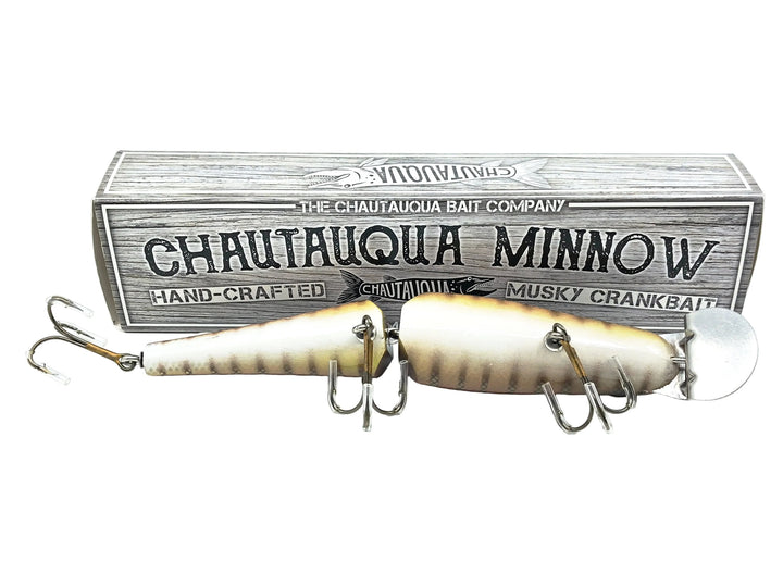 Jointed Chautauqua 8" Shallow Diver, Classic Red Perch Color w/Box