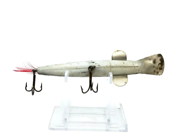 H&W Plastic Bait Co. Wing-E-Min,  Silver/Black Color