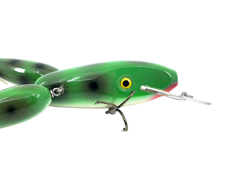 Luhr Jensen Ozark-Mountain Big Game Wood Frog 7", Green Frog Color
