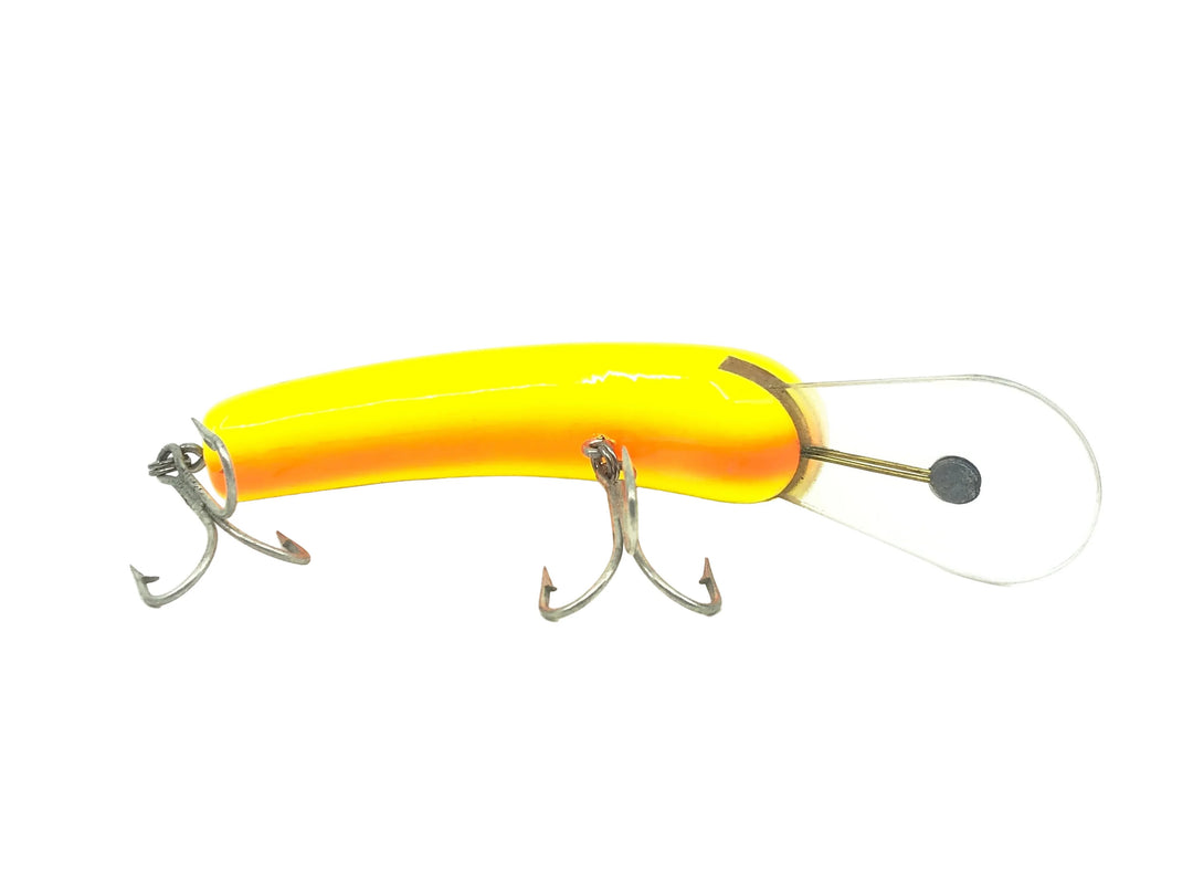 Bagley Smoo #5, DC9 Dark Crayfish on Chartreuse Color