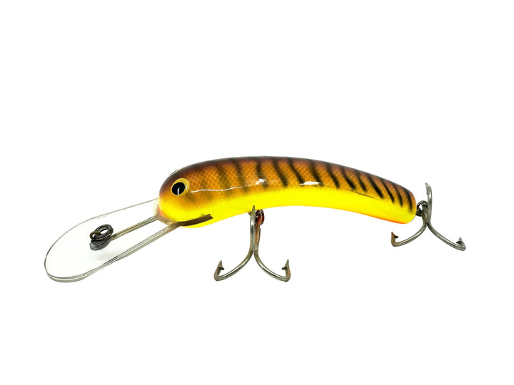 Bagley Smoo #5, DC9 Dark Crayfish on Chartreuse Color