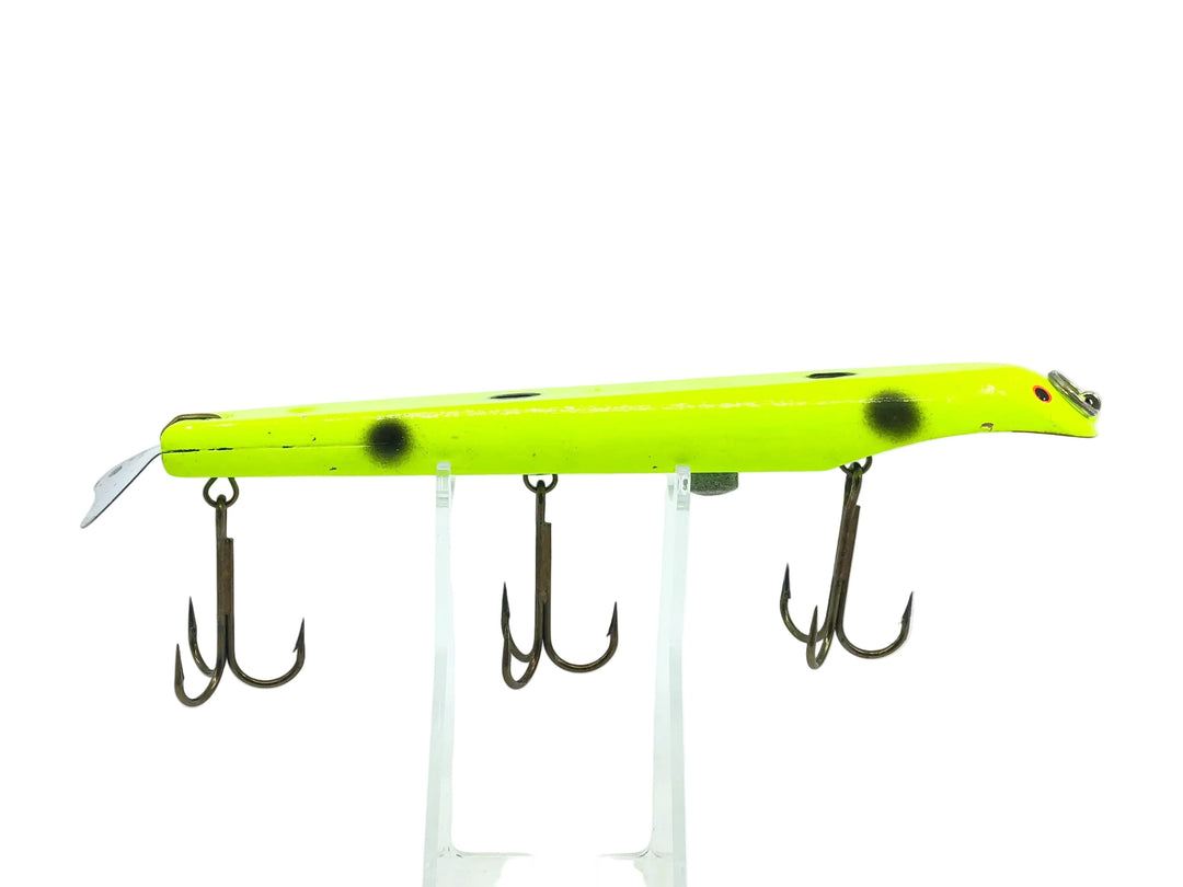 9" Suick Custom Added Weight Thriller, Chartreuse/Black Spots Color