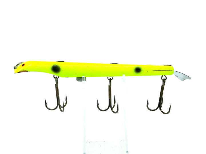 9" Suick Custom Added Weight Thriller, Chartreuse/Black Spots Color