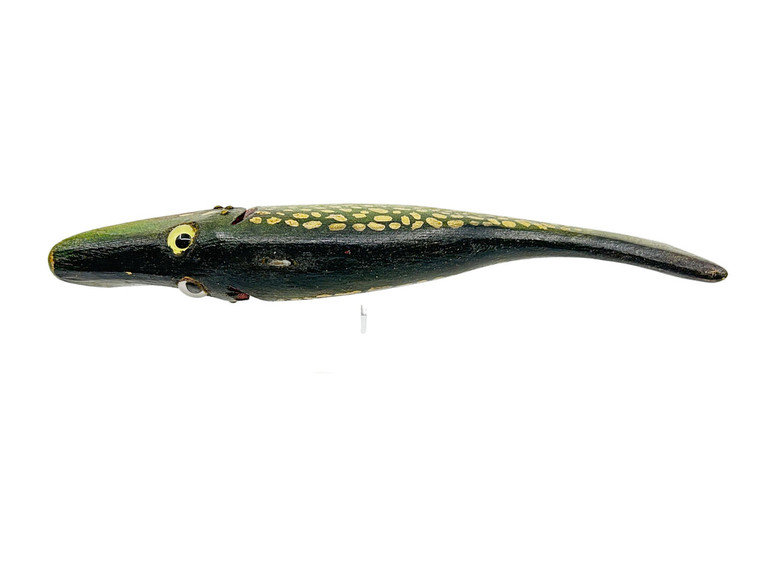 Duluth Fish Decoys - DFD - Pike (Northern Pike) 9 1/4"