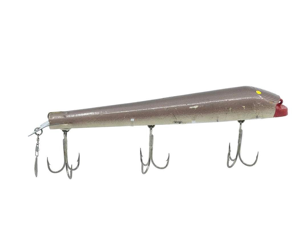 Bobbie Bait 9" Jerk Bait, Grey/White Color