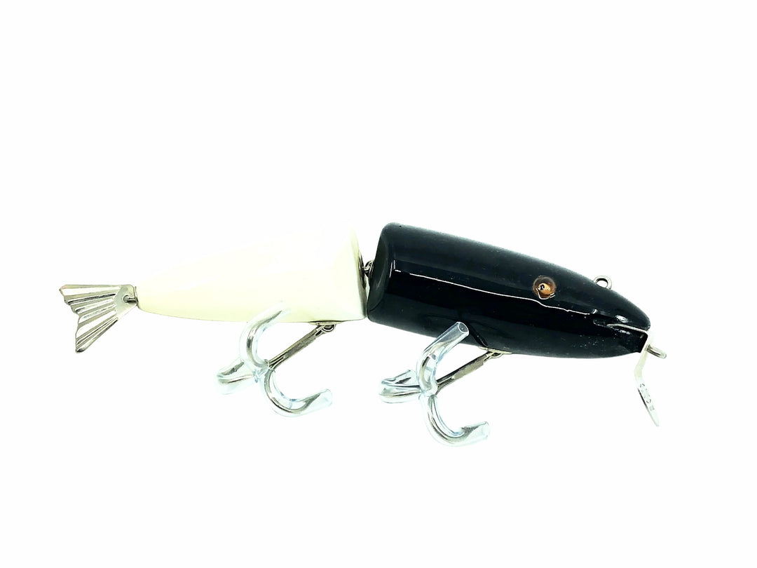Musky Dan (XXX Lures) Jointed Pikie/Wagtail, Black & White Color