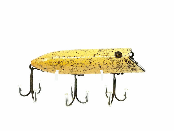 Heddon Head-On Basser 8500, 9 White/Silver Flitter Color - Early L-Rig, Very Good Condition