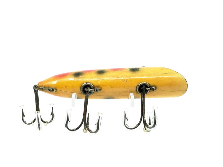 Heddon Head-On Basser 8500, 0S Strawberry Color - Early L-Rig, Very Good Condition