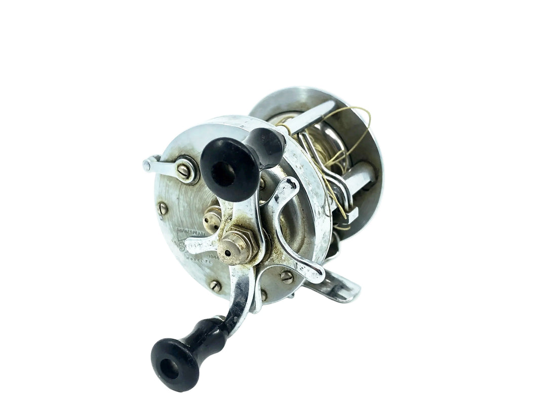 Vintage Shakespeare No.1944 Service Model FE Levelwind Reel