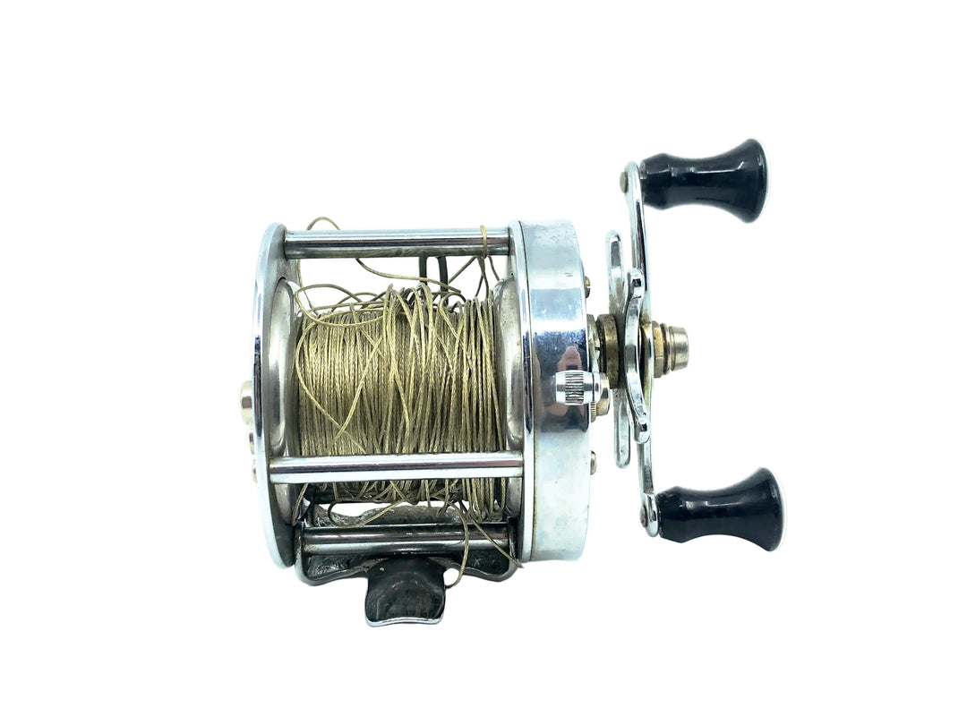 Vintage Shakespeare No.1944 Service Model FE Levelwind Reel