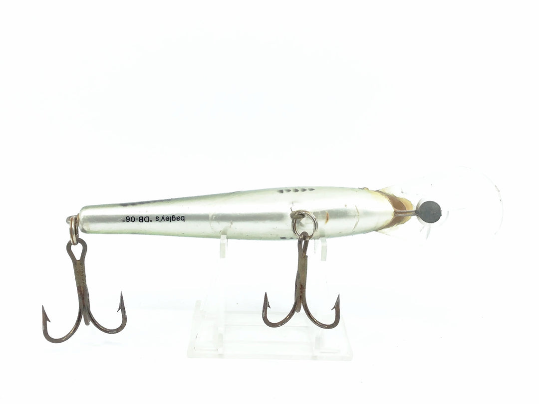 Bagley DB06, LB4 Little Bass on White Color, Winter Haven Bait