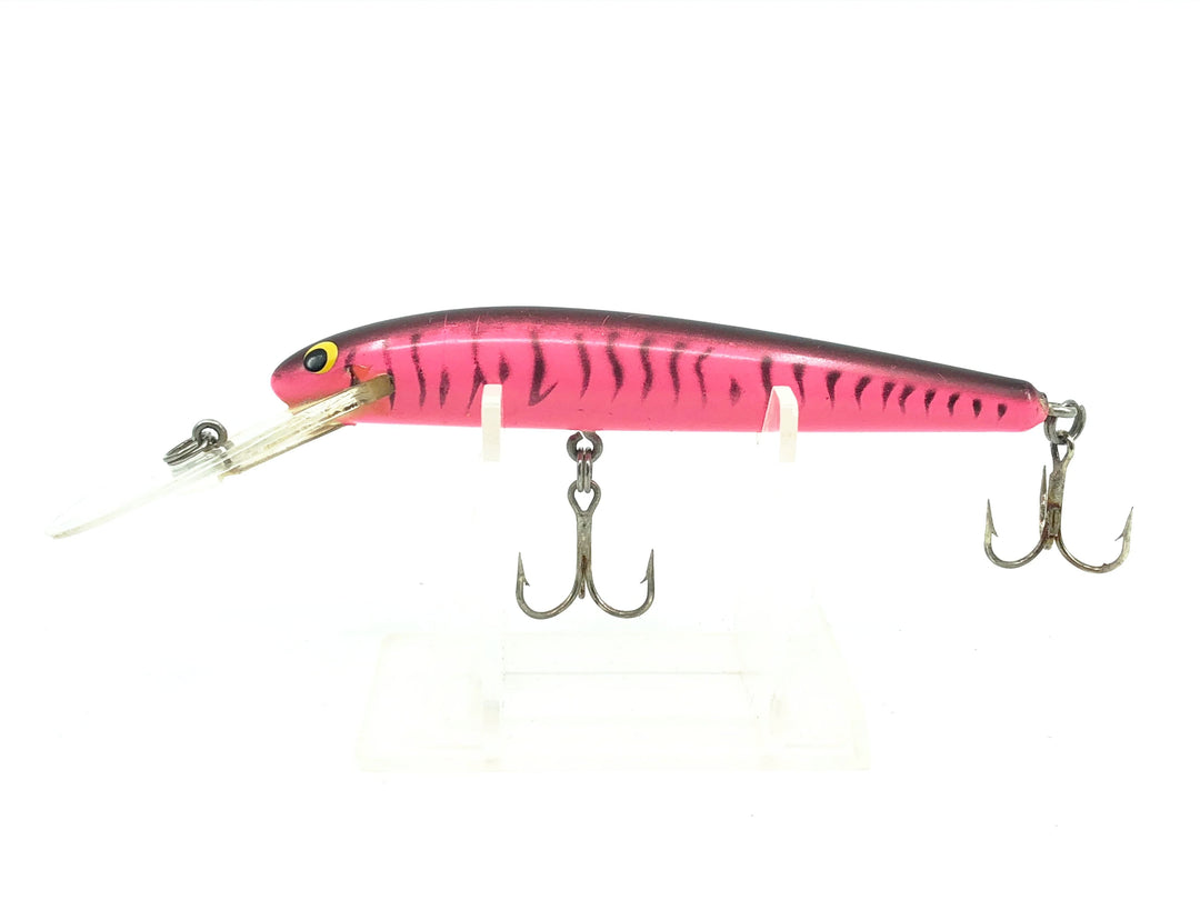 Bagley Deep Diving Bang O Lure DD4-114, Black Stripes on Red (Pink) Color - Winter Haven, Great Condition