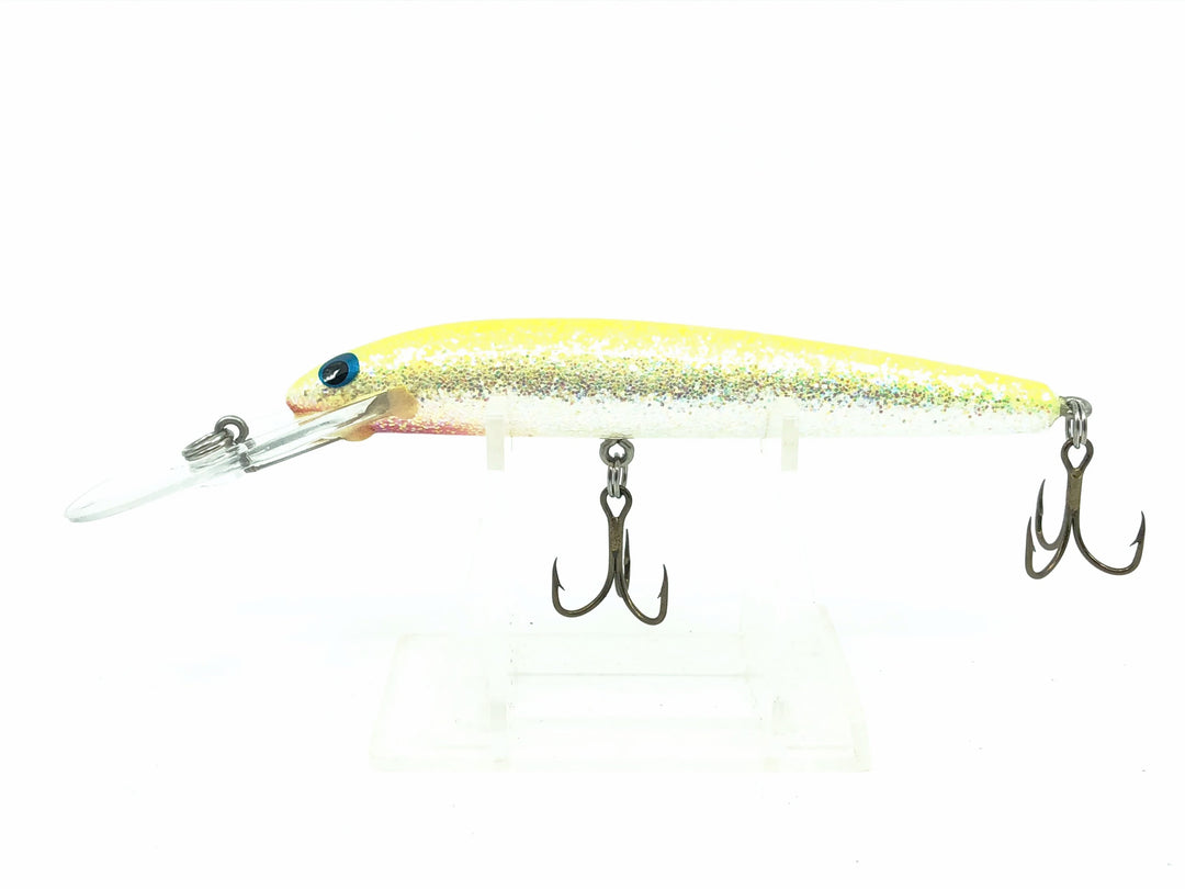 Bagley Deep Diving Bang O Lure DD4-Z94, Dazzle Chartreuse on Pearl Color- Winter Haven, Very Good Condition!