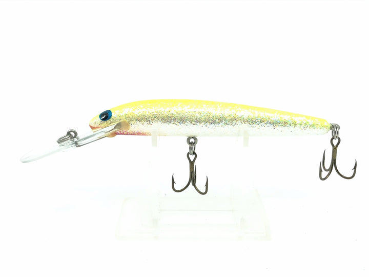 Bagley Deep Diving Bang O Lure DD4-Z94, Dazzle Chartreuse on Pearl Color- Winter Haven, Very Good Condition!