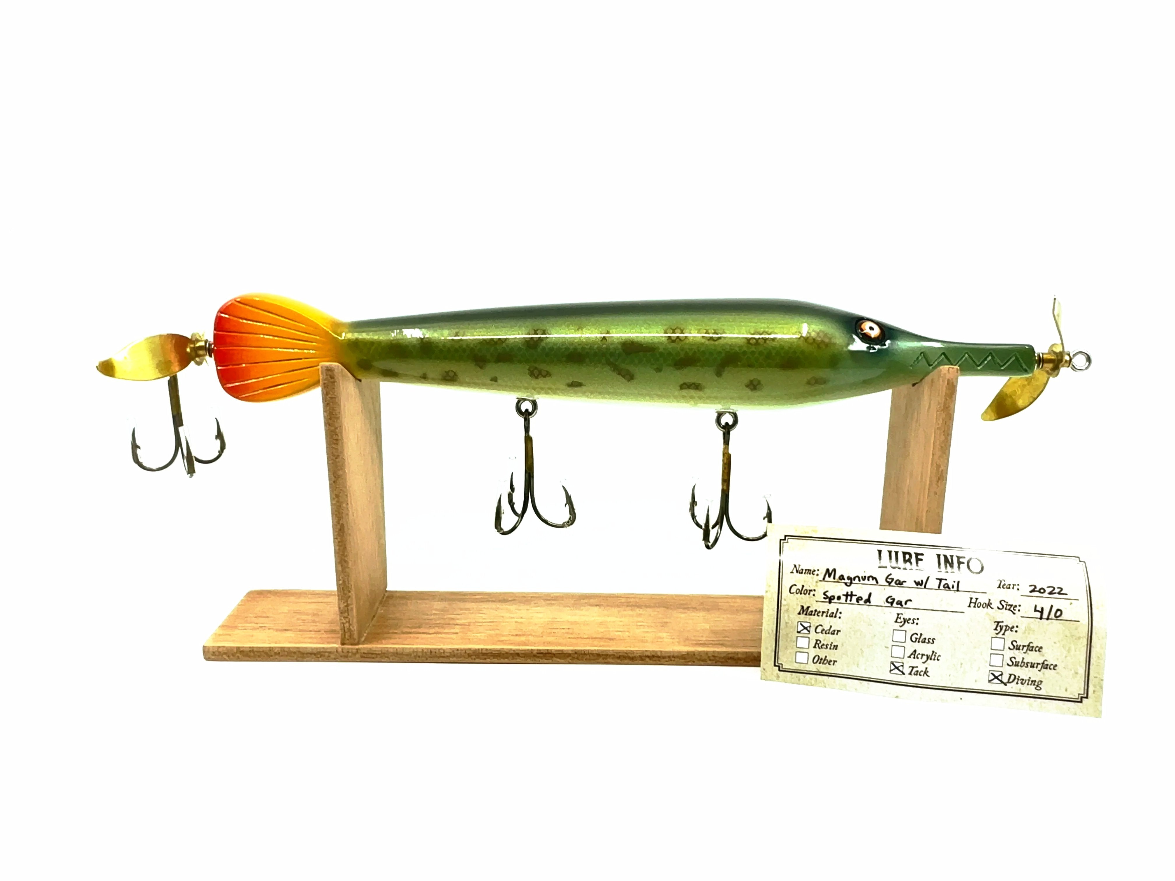 Chautauqua Wooden Magnum Weighted Gar with Tail Lure Spotted Gar Color ...