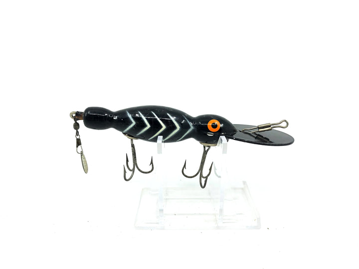 Bomber Wooden Water Dog 1600, #14 Black/White Ribs Color
