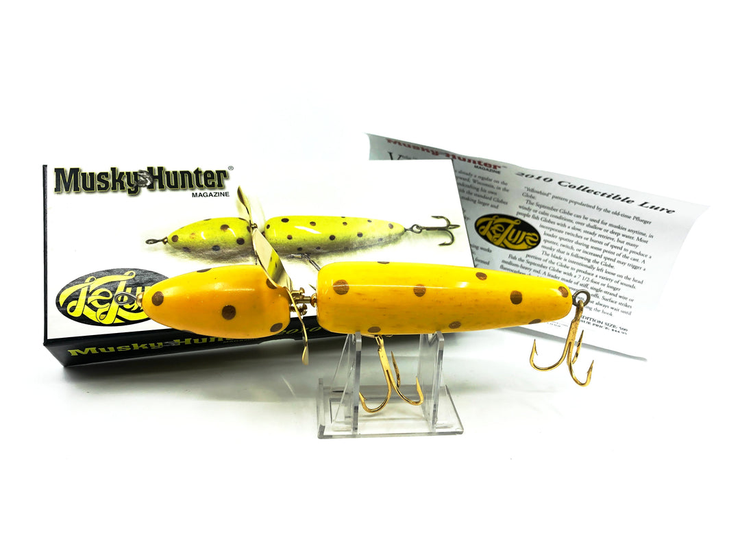 Musky Hunter 2010 Collectible Lure, Le Lure September Globe #120/500