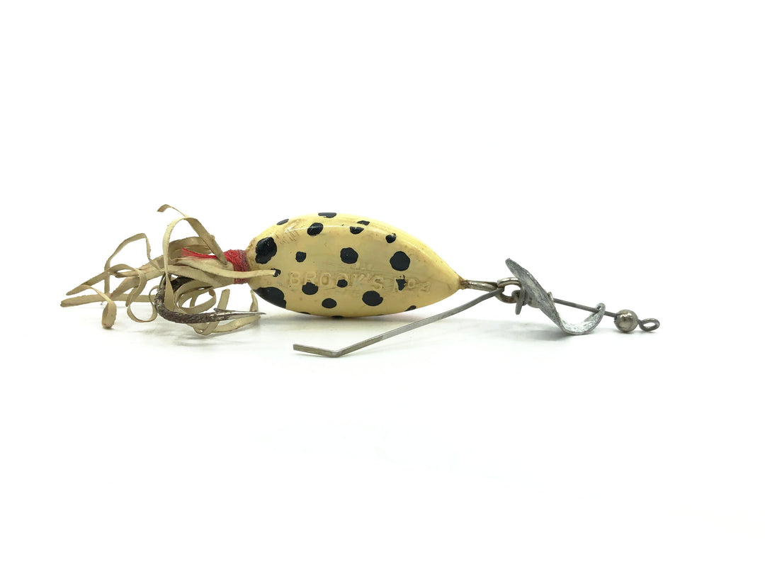 Brook's No.4 Weedess Baits, Red/White Color