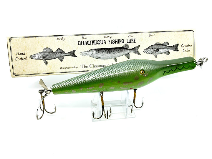 Chautauqua Magnum Classic Gar in Spotted Gar Color