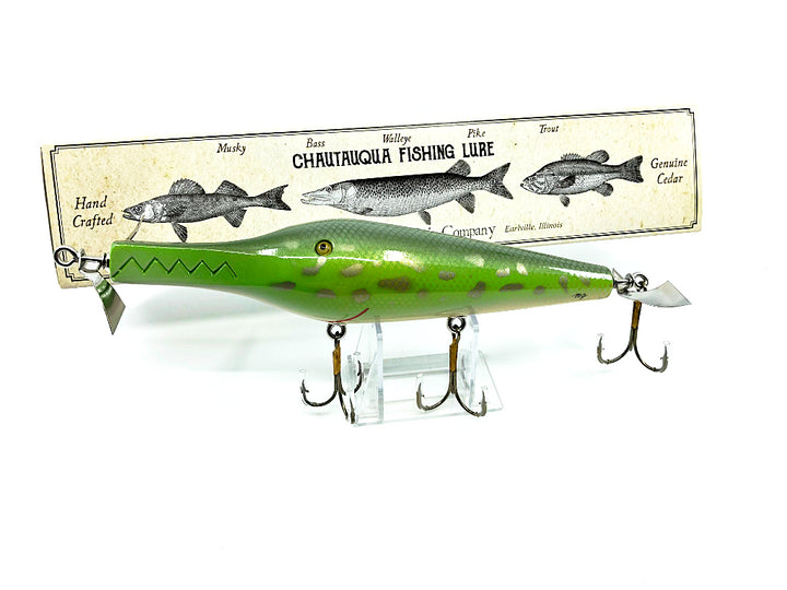 Chautauqua Magnum Classic Gar in Spotted Gar Color