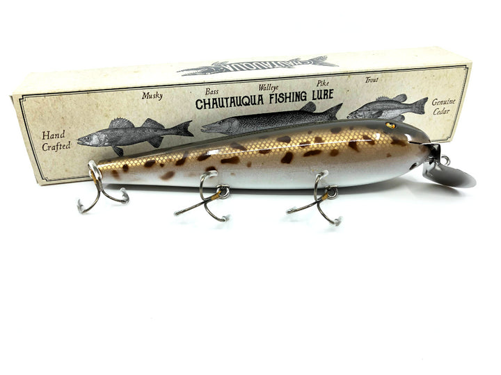 Chautauqua Custom "Chautauqua Special" in Spotted Sucker 2020 Color
