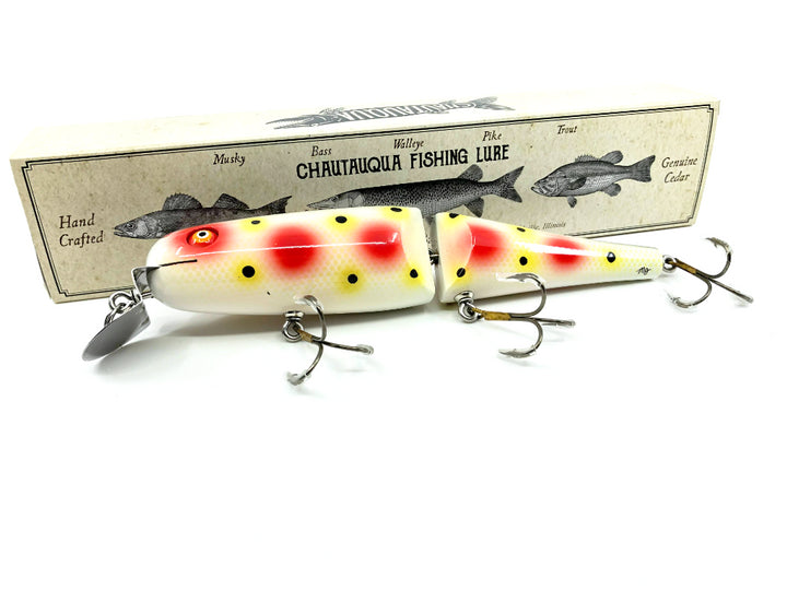 Jointed Chautauqua 8" Minnow Musky Lure Strawberry 2020 Color