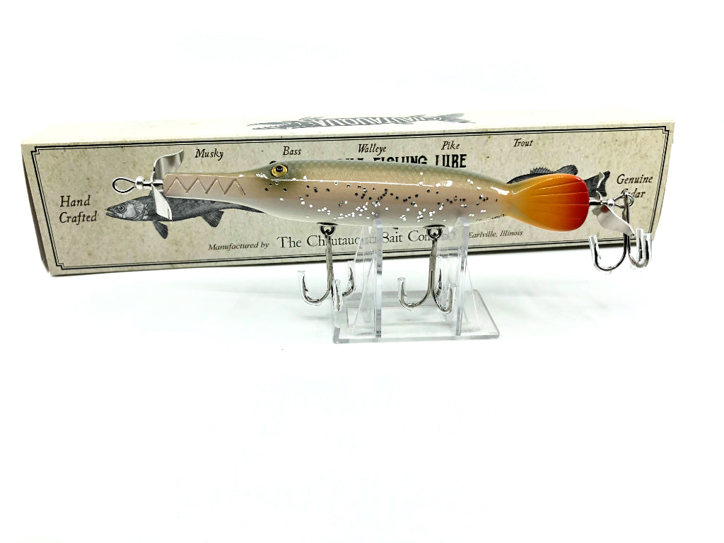 Chautauqua Custom Gar with Tail in Silver Flash Color
