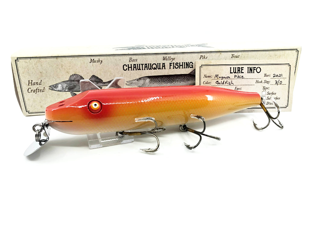 Chautauqua Magnum Musky Pikie in Goldfish 2021 Color