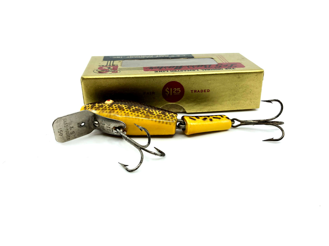L & S Bass Master 1523 1949 Model Opaque Eyes with Box