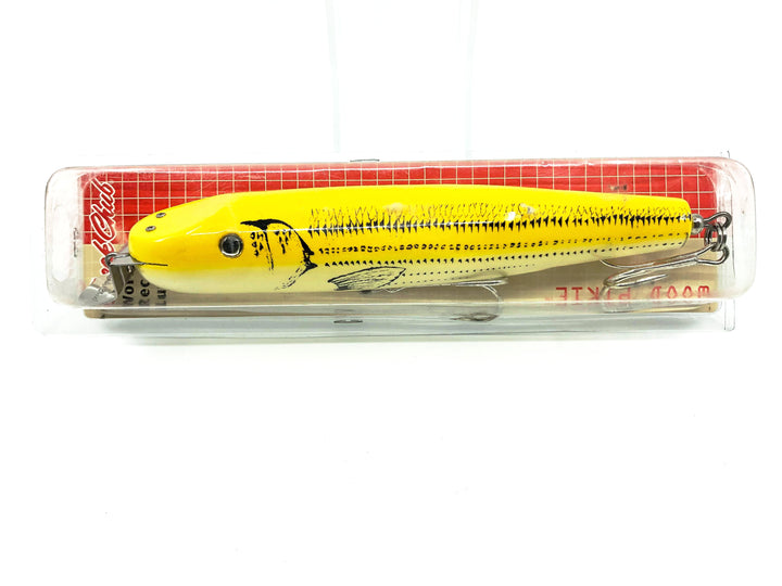 Creek Chub Wooden Giant Pikie IW6800YC Yellow Croaker Color New on Card Old Stock