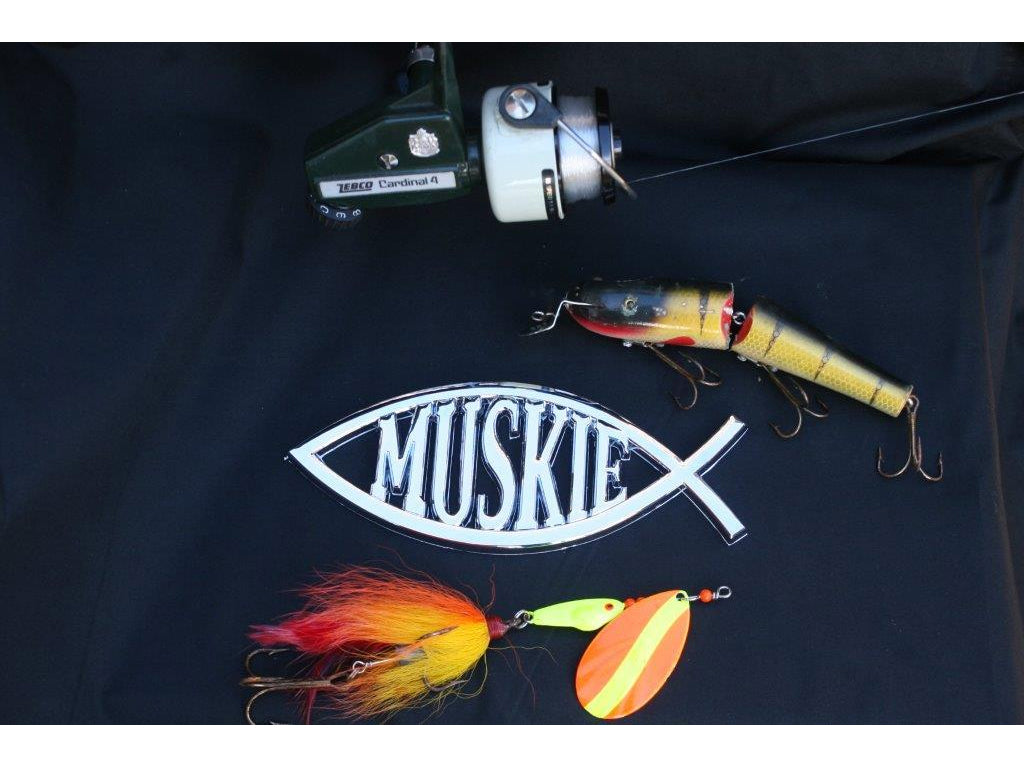 Muskie Custom Car / Truck Emblem