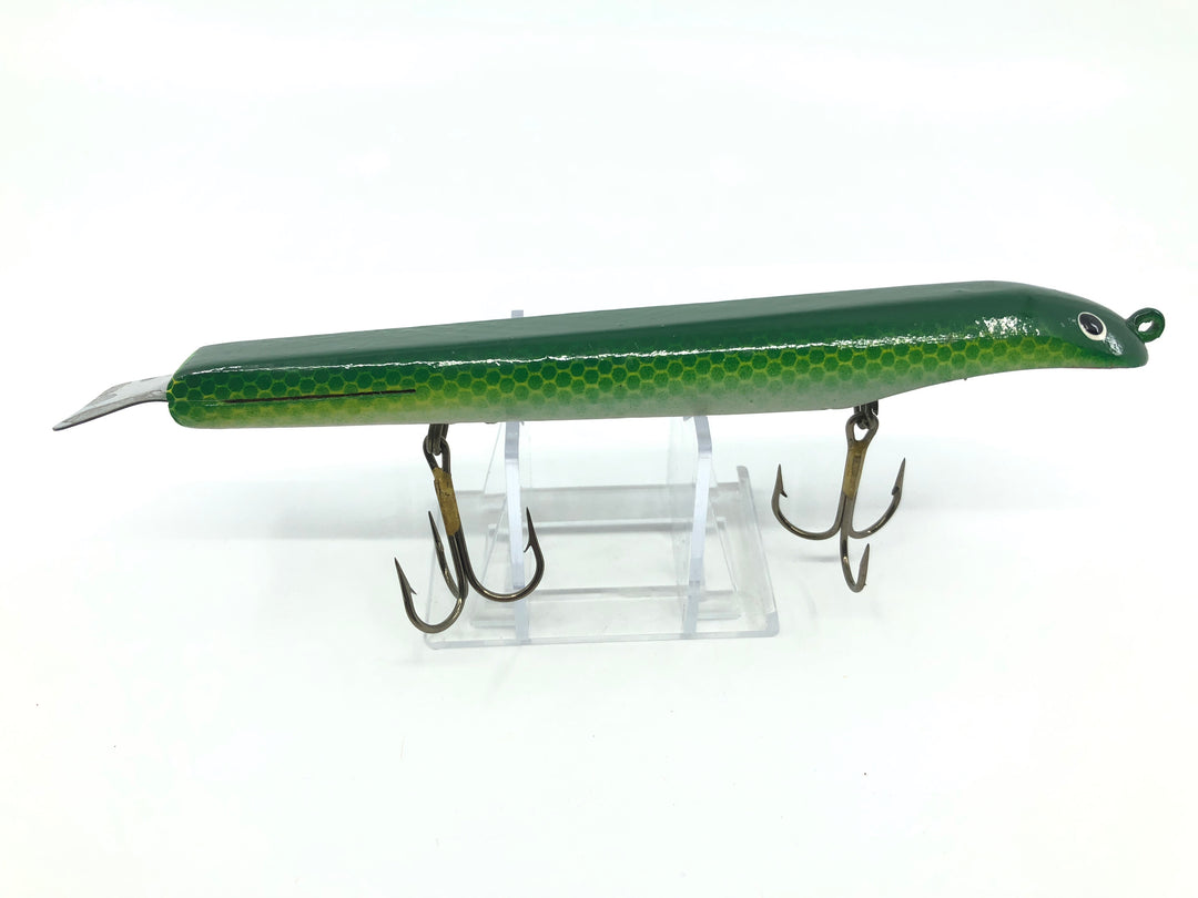 Suick Thriller Green and White Musky Lure
