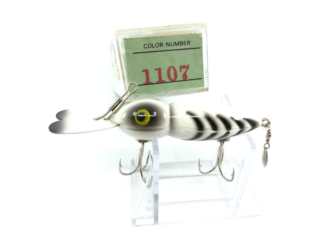 Whopper Stopper Hellbender 1107 White with Black Ribs Color New with B – My  Bait Shop, LLC