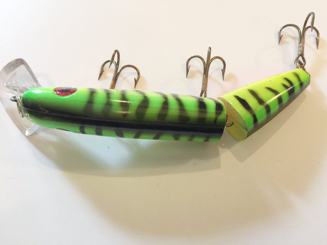 Buchertail Jointed Depth Raider "8" Musky Bait Fire Tiger