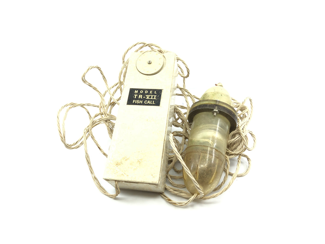 Vintage Model TR VII Fish Call