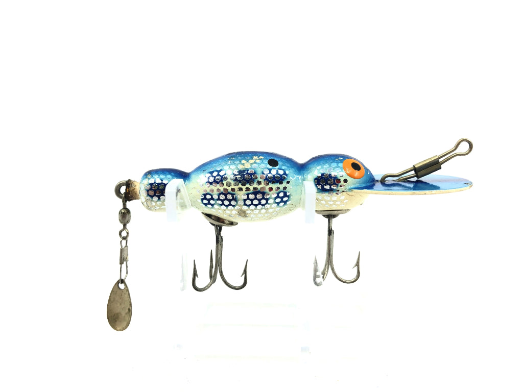 Bomber Wooden Waterdog Color #87 Metascale Blue Backed Shad