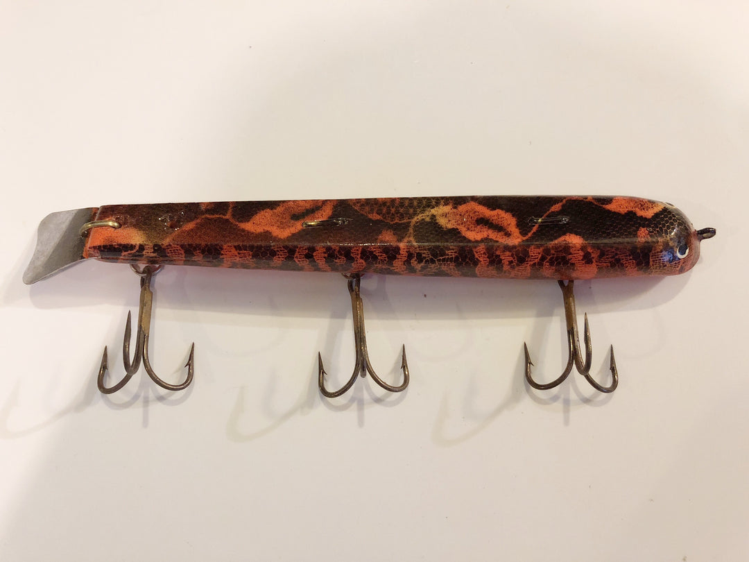Suick Musky Thriller Lure Psychedelic Orange and Black Color