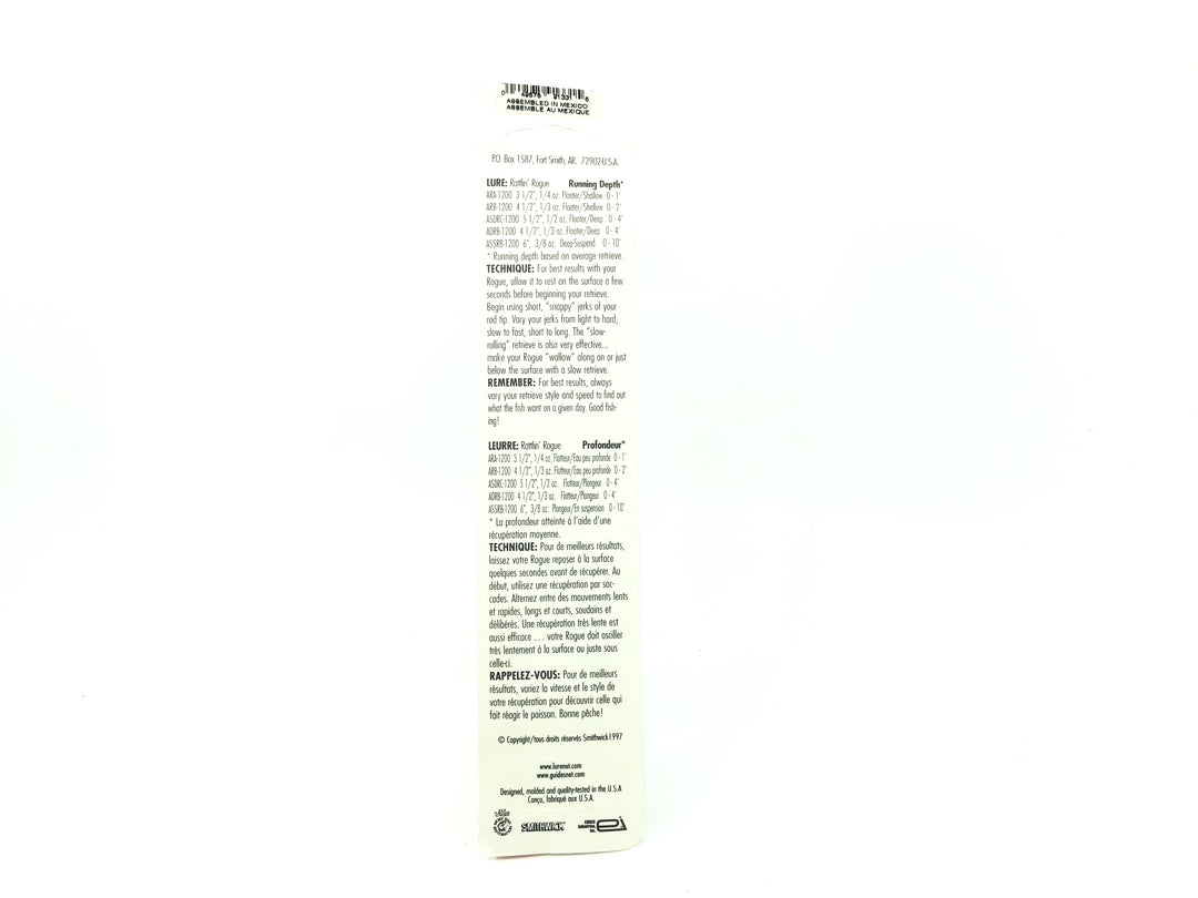 Smithwick Deep Suspending Rattlin' Rogue Silver Black Back Blue Eyes Color New on Card