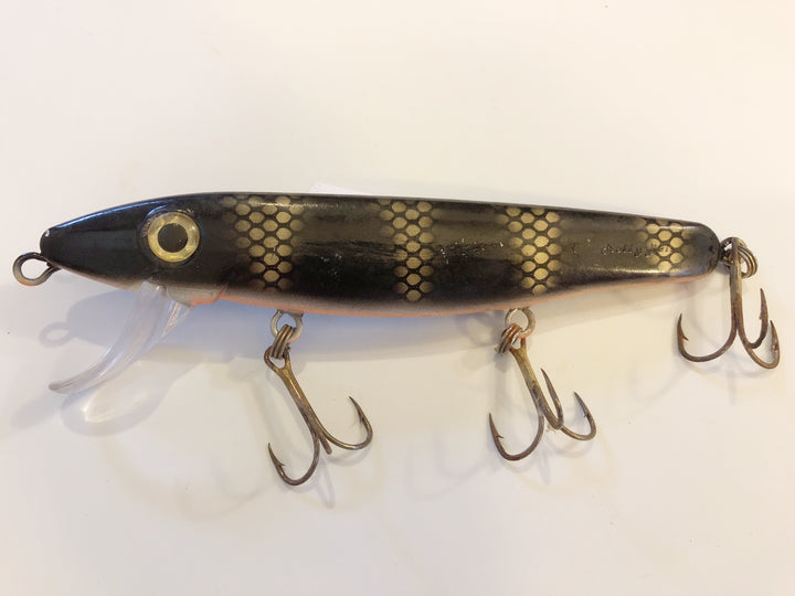 Bradrock Molly Bait 7 1/4" Musky Lure in a Black Scale Orange Belly Color