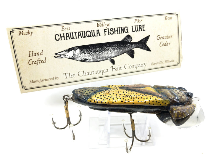 Chautauqua Custom Waterbug Natural Color Jitterbug Type Lure