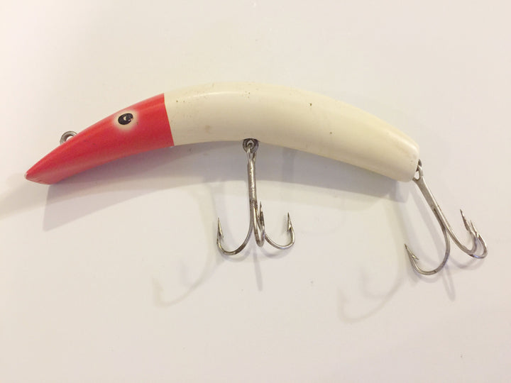 Lazy Dazy Musky Sized Red and White Color