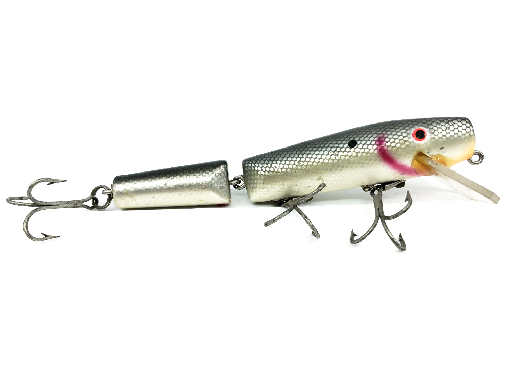Wiley Jointed 6 1/2" Musky Killer in Silver Shad Color