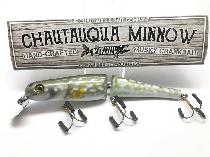 Jointed Chautauqua 8" Minnow Musky Lure Special Order Color "HD Northern Pike"